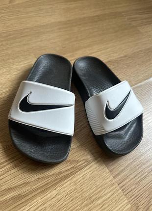 Шльопанці дитячі nike