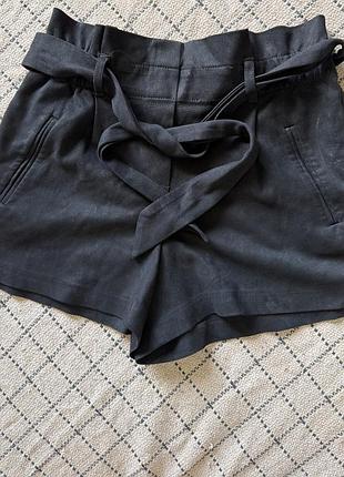 Чорні замшеві шорти жіночі zara
