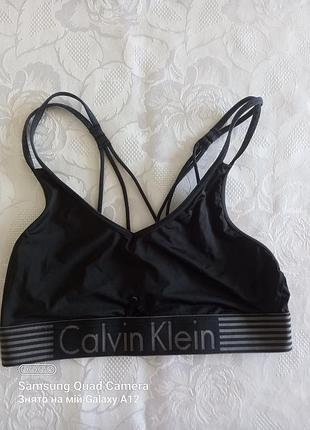 Молодіжний топ calvin klein тканина еластична тягнеться "масло"