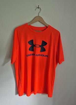 Футболка under armour
