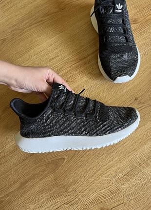 Оригінальні кросівки adidas tubular shadow knit