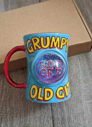 Колекційна вінтажна керамічна кружка «grumpy old git» з глітерним куполом об'єм 300 мл