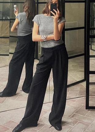 Стильні базові брюки від zara, m