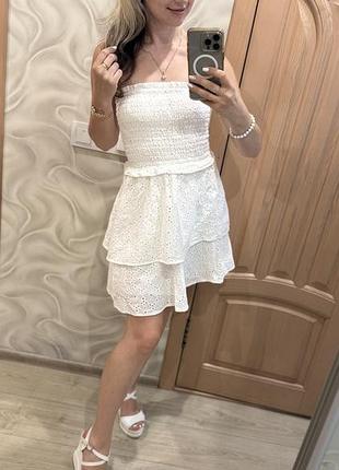 Женское коттоновое белое платье сарафан с открытыми плечами fb sisters xs (34-36)