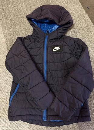 Демисезонная курточка nike