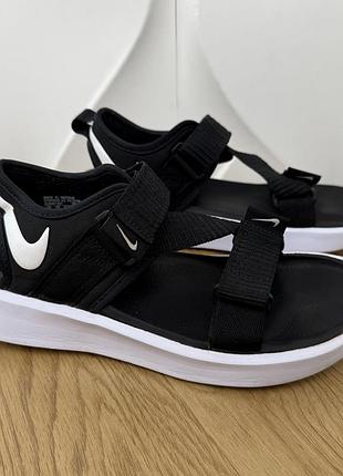 Оригінальні сандалі nike vista