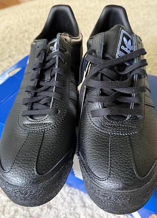 Стильные кроссовки адидас (adidas) кожаные
