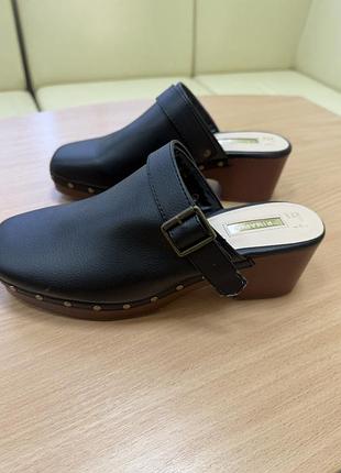 Жіноче сабо (шльопанці) primark