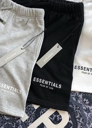 Шорти essentials