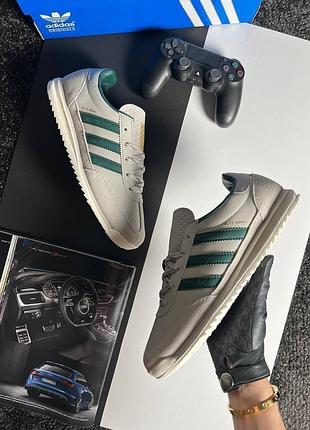 Кросівки adidas