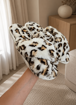 Комнатные тапочки fuzzy 43 р шлепанцы меховые