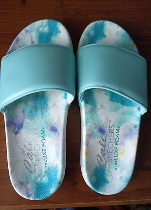 Шлепанцы skechers (новые) р-р 35,5