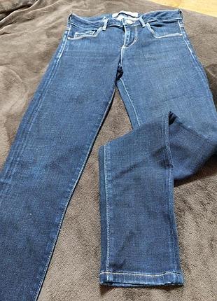 Синие стрейчевые зауженные джинсы guess /4