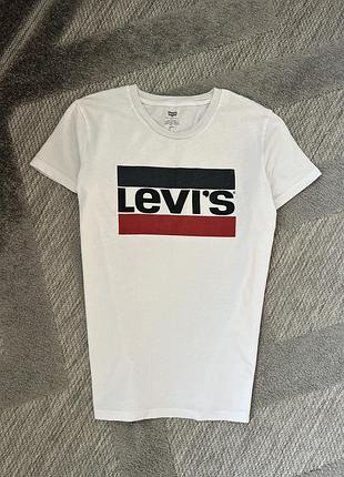 Футболка levi’s