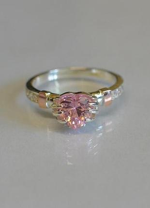 Кольца сердце в руках 5