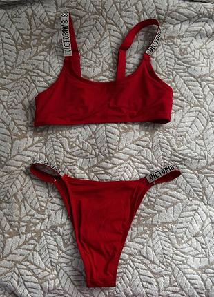 Купальник victoria’s secret червоного кольору