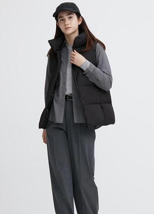 Пуховий жилет uniqlo серії powder soft nanodesign