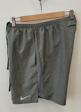 Мужские спортивные беговые шорты nike dri-fit challenger
