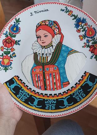 Ручная работа!красная фарфоровая настенная декоративная тарелка с ручной росписью.