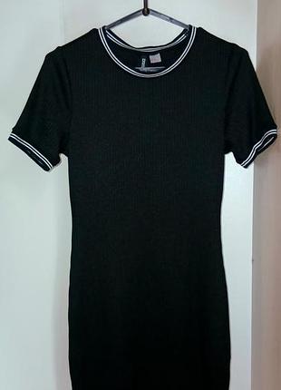 Женское черное платье-футляр h&amp;m (divided) в рубчик; размер l (eur 42); спортивное мини-платье