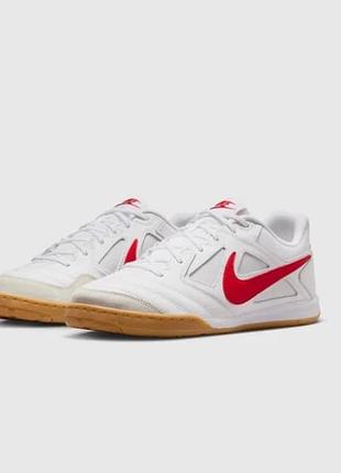 Nike gato кросівки