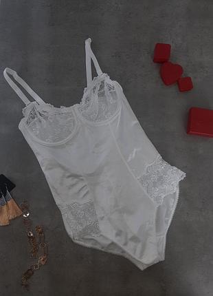 Білий боді з мереживом marks & spencer