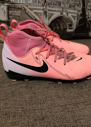 Футбольні бутси nike phantom luna ii academy fg/mg