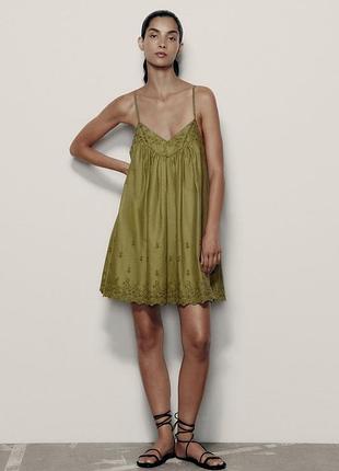 Легкий хакі сарафан з вишивкою від zara