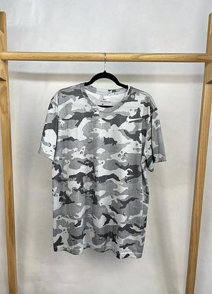 Спортивна футболка nike dri-fit camo