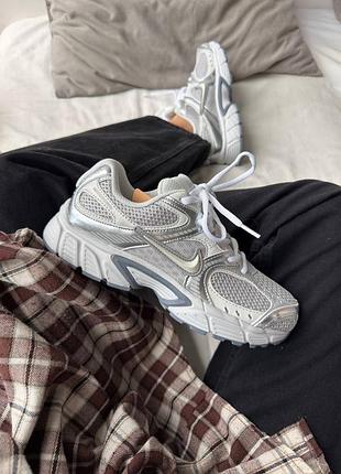 Nike v5 pnr white silver