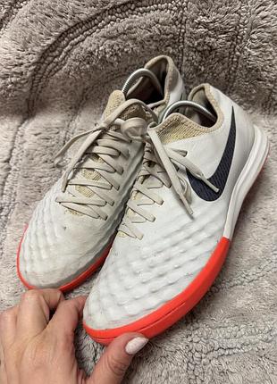 Сороканіжки nike 43 р.( уст 26 см