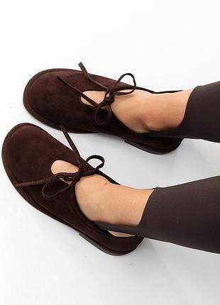 Дизайнерские шоколадные замшевые туфли на завязках в стиле barefoot