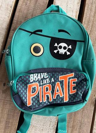 Яскравий дитячий рюкзак «brave like a pirate» для маленьких шукачів пригод