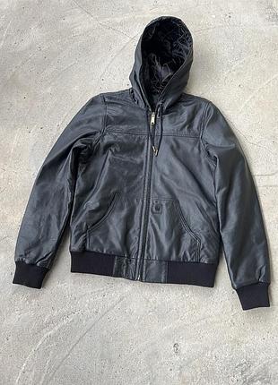 Шкіряна куртка утеплена carhartt