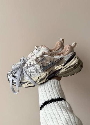 Бежеві кросівки унісекс nike v2k runtekk white beige custom х найк 36