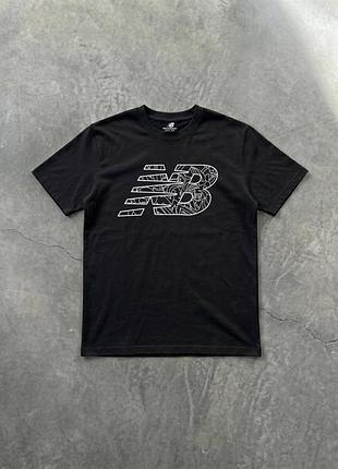 Футболка new balance logo line art