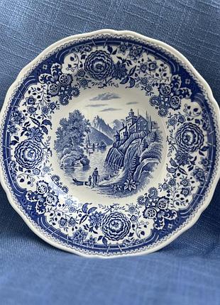 Villeroy & boch. burgenland. тарілки