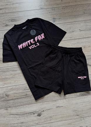 White fox костюм, шорти і футболка