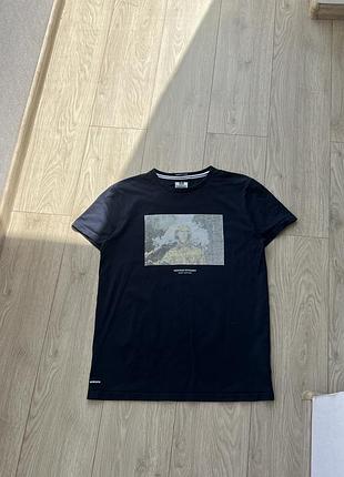 Футболка weekend offender