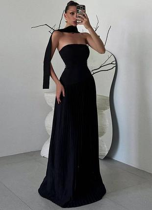 Распродажа платье prettylittlething с плиссированным низом