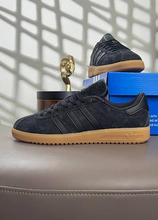 Женские кроссовки adidas bermuda black