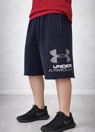 Чоловічі літні спортивні шорти under armour виконані з якісної тканини та мають якісну накатку.