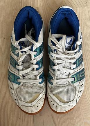 Кросівки adidas р.39