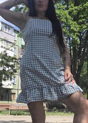 Ніжна сукня missguided  s - m