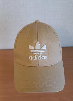 Кепка бейсболка adidas