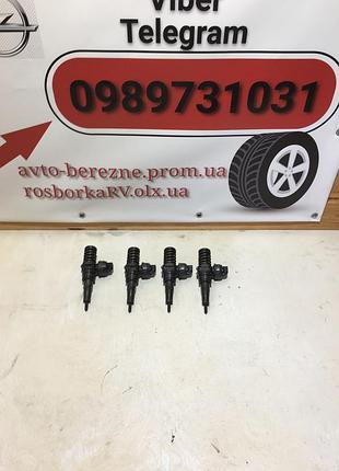 Форсунка volkswagen caddy 2.0 tdi 038130073bq