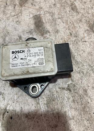 Датчик прискорення mercedes benz a2165420018