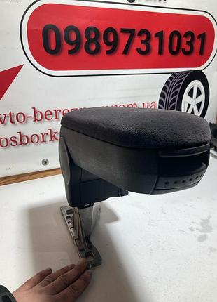 Підлокотник vw passat b5 3b0864273 3b0864273