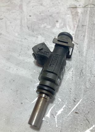 Форсунка бензин электр audi a4 1.8t 20v (b5) 1994-2001 06b133551b