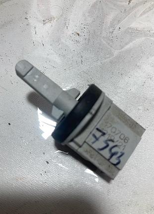 Датчик температуры охлаждающей жидкости 1k0907543a skoda octavia a5
